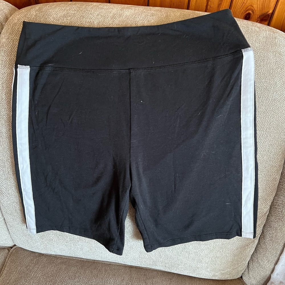 Athletic juniors shorts